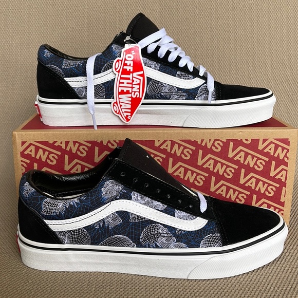 Vans Old Skool Wireframe Skulls Black / True White MEN`S - Picture 2 of 16